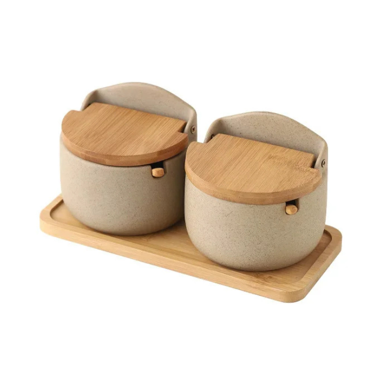 Pote para temperos de cerâmica artesanal